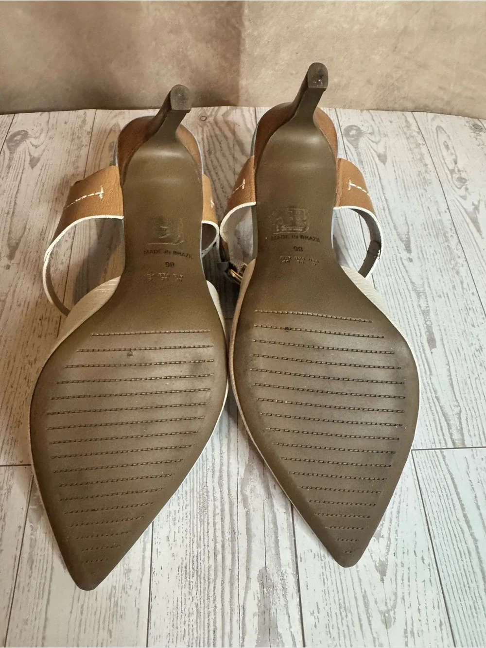 True Soul Made in Brazil Leather Heels Size 9 Ivory Blue Pointed Toe Slingback